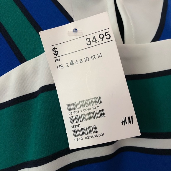 H&M 60s Inspired Tent Top with Bell-sleeves - Picture 7 of 8